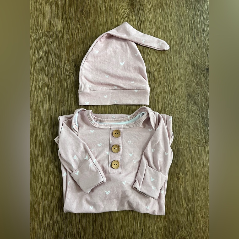 Caden Lane Gown & Hat